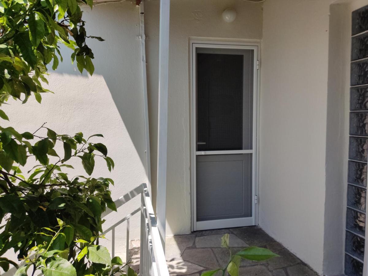 ニキティ Elina House And Gardenヴィラ エクステリア 写真